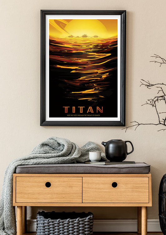 plakaty Tytan, księżyc Saturna - plakat 50x70 cm NASA