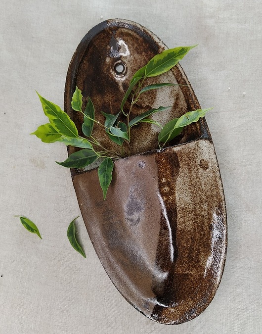 Ceramiczny wazon na ścianę kolekcja VILLAGE drobne sztuki
