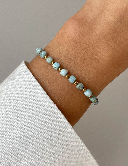 bransoletki z kamieni naturalnych Bransoletka na gumce - larimar z hematytem