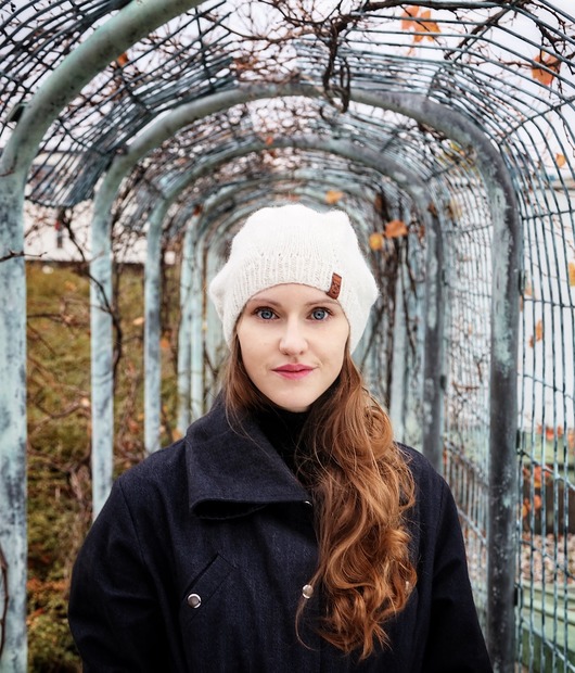 czapki damskie Biała  damska czapka beretowa z alpaki