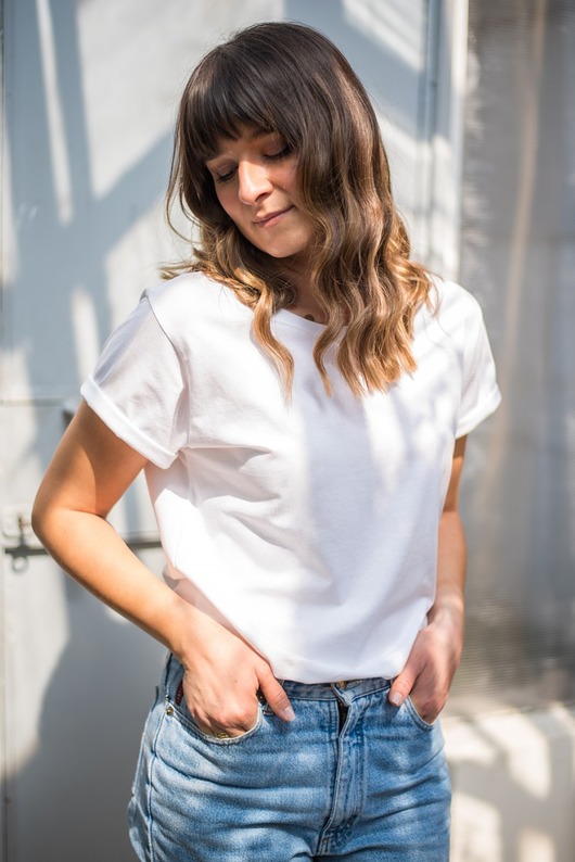 T-shirt boyfriend biały Sistu