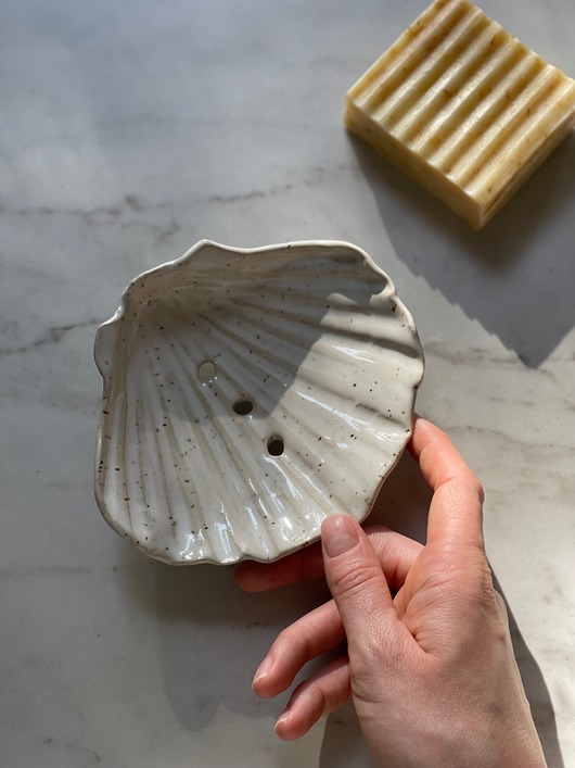 mydelniczki Ceramiczna Mydelniczka Muszelka Muszla Perłowa Biała Handamde