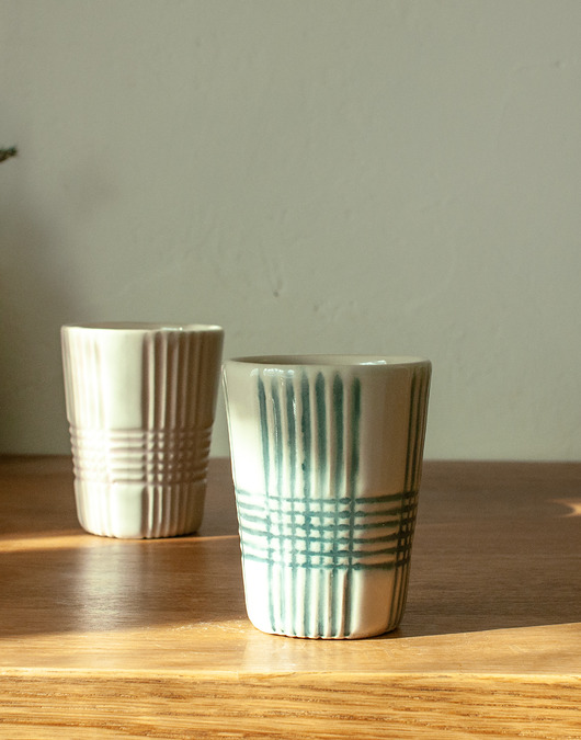 kubki Kubek - Dotyk  reliefu