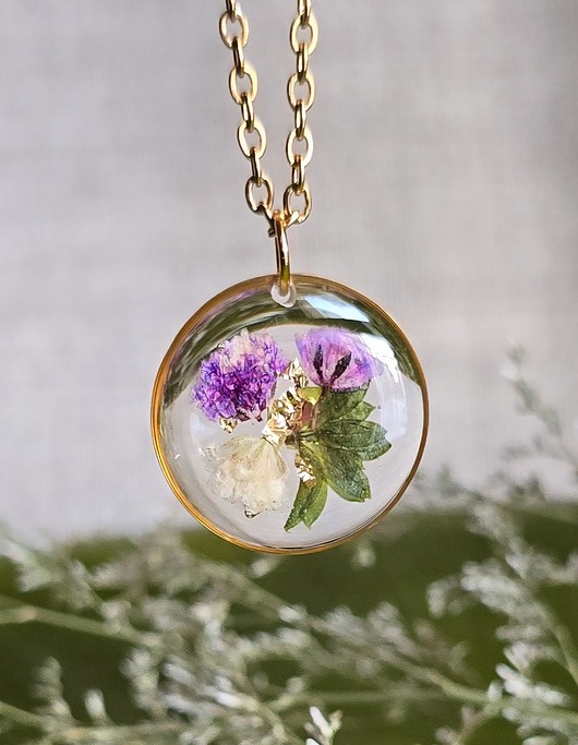 wisiory Wieczne kwiaty fioletowe złoty wisiorek prawdziwe kwiaty naszyjnik