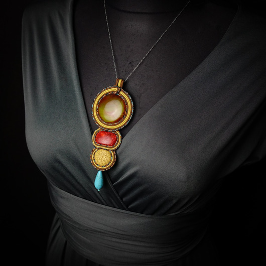 wisiory Wisior Cztery Kamienie- soutache