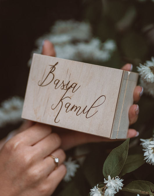 obrączki ślubne Pudełko na obrączki drewniane z grawerem