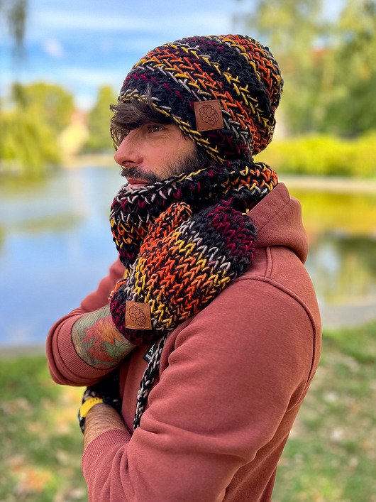 czapki i kapelusze męskie Męska czapka MERINO 50% ,,Ciemna jesień EXPLORER