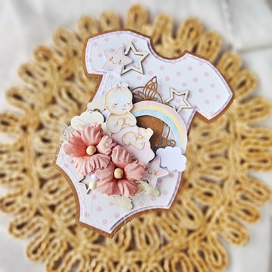 kartki scrapbooking Kartka w kształcie dziecięcego body bodziak 1