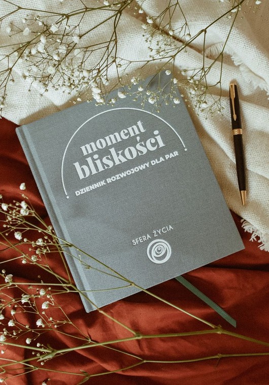 notatniki i albumy MOMENT BLISKOŚCI  dziennik rozwojowy dla par