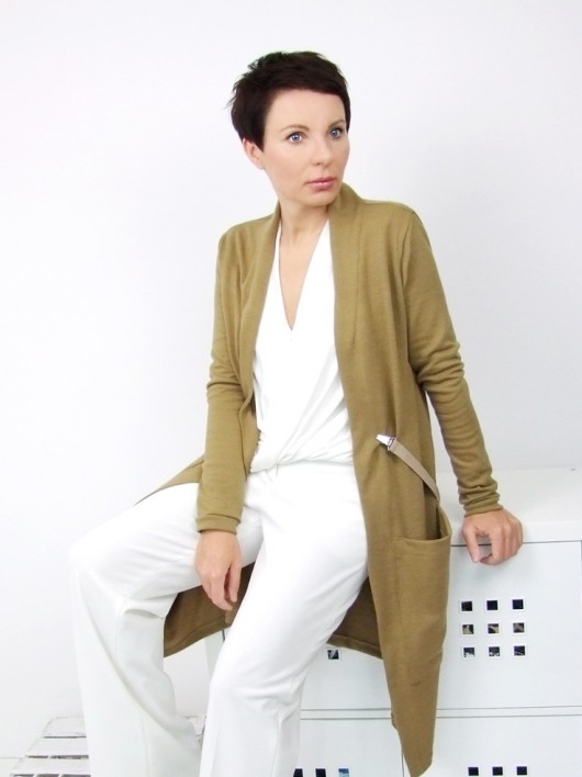 SWETR DŁUGI BRĄZOWY by momo momo fashion