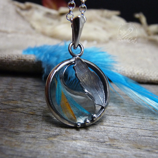 Yin Yang "Feather" Radecka art