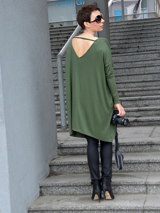 BASIC OVERSIZE KHAKI by momo momo fashion