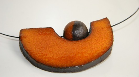 Stylowy naszyjnik ceramiczny. NG Autorska bizuteria ceramiczna