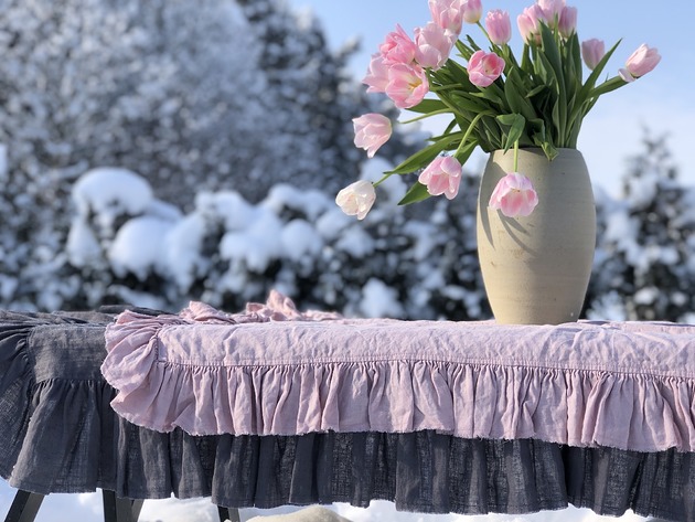 obrusy i serwetki Lniany obrus z falbanką Rose