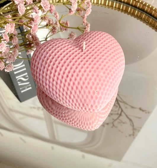 świeczniki i świece Świeca sojowa dekoracyjna ekologiczna "Sweet Heart" 98x40mm różowa