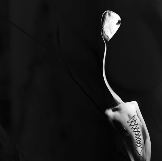 grafiki i ilustracje "Spoonwoman" - płótno satynowane na blejtramie