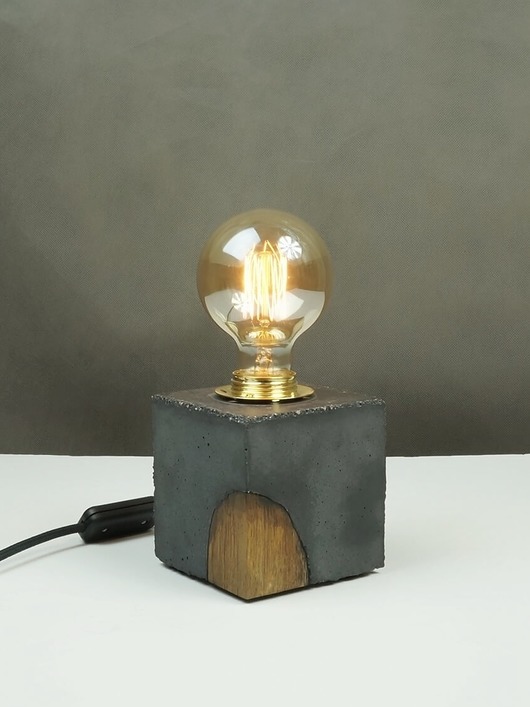 lampy stołowe Lampa loft z betonu - z drewnem