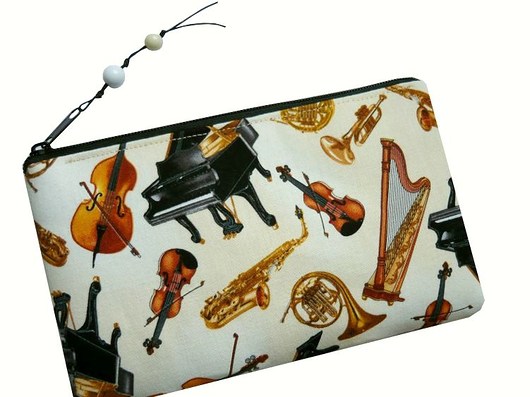 kosmetyczki Instrumenty muzyczne... -kosmetyczka lub piórnik