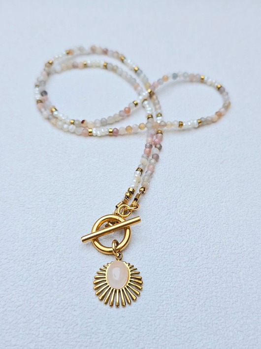 chokery Delikatny naszyjnik z motywem słońca