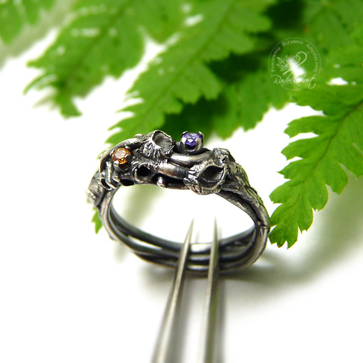 Sea World Ring Radecka art