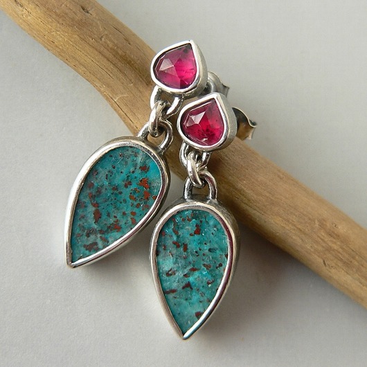 kolczyki wire wrapping -kupryt i granat-