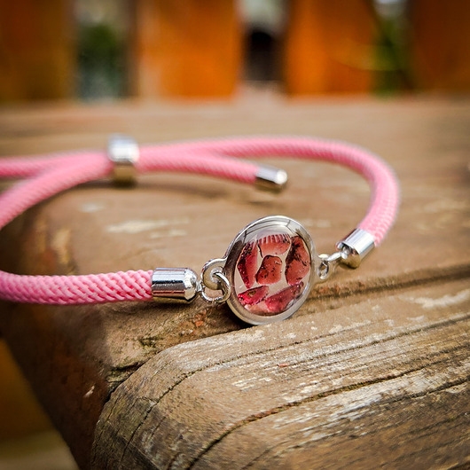 bransoletki z żywicy Bransoletka na sznurku z granatem