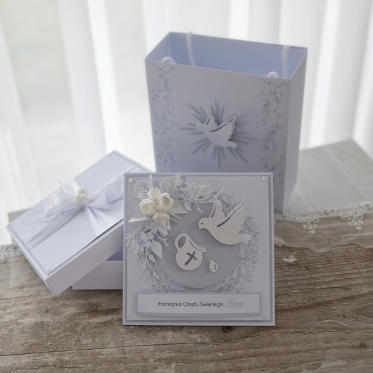 kartki, zaproszenia na chrzest Kartka na Chrzest Święty z życzeniami  Personalizowana pamiątka z torebką
