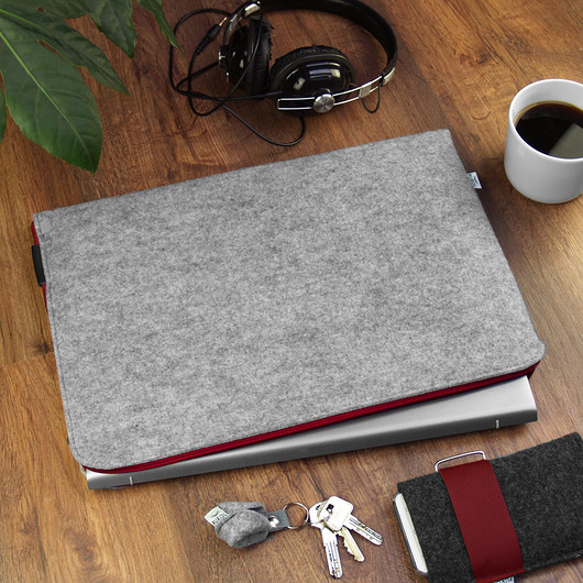 ETUI Z FILCU na laptopa bordowy zamek pokrowiec purol design