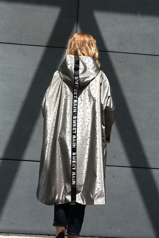 płaszcze damskie Peleryna Silver Drop