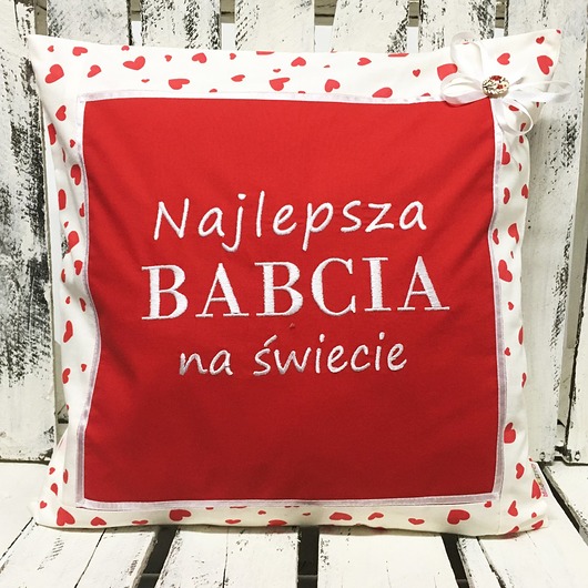 PODUSZKA BABCIA - RED HEARTS - red Majunto