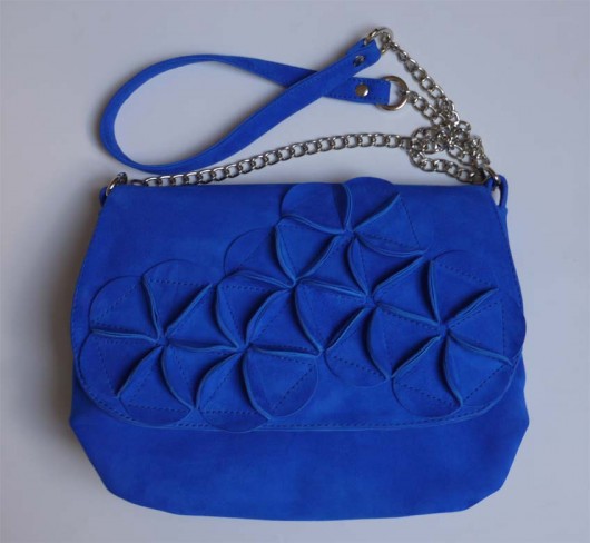 Electric blue saule