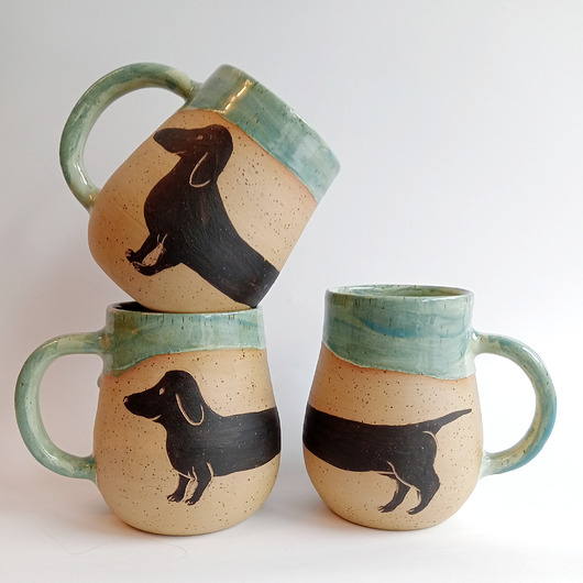 kubki Kubek z długim jamnikiem