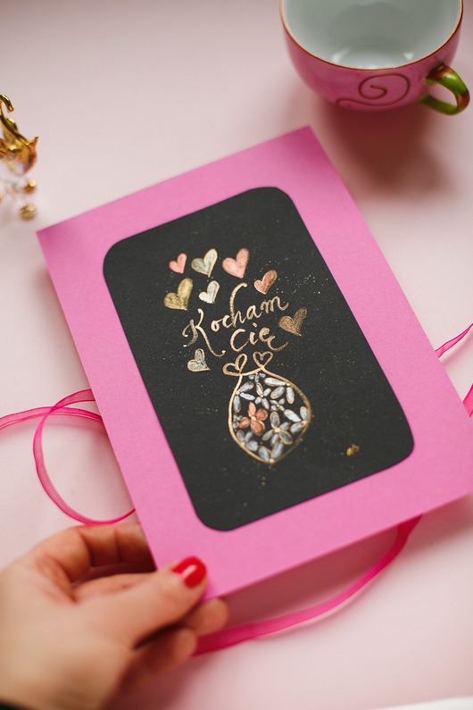 plakaty Plakat Kaligrafia: Kocham Cię - napis malowany ręcznie z serduszkami