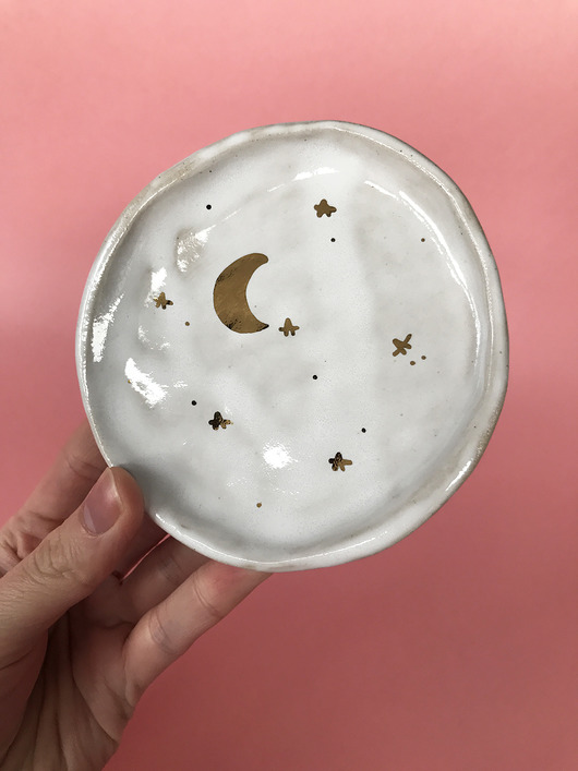 Ceramiczny nieregularny talerzyk  biały ELEMTHEBRAND