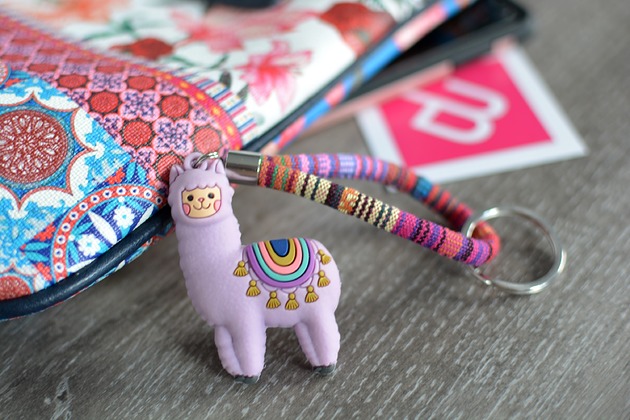 brelok DO KLUCZY BOHO LAMA ETNU Beezoo