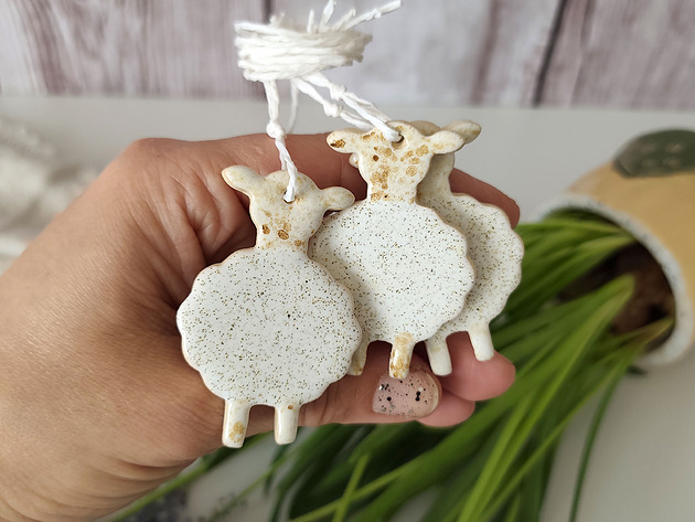 ozdoby wielkanocne 3 ceramicznych owieczki - ozdoby wielkanocne