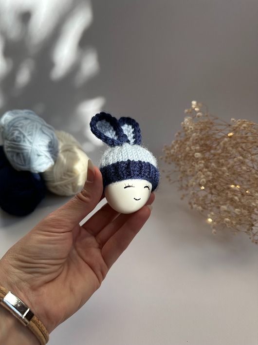 ozdoby wielkanocne Czapeczka z uszami zająca na jajka wielkanocne - 1 szt.