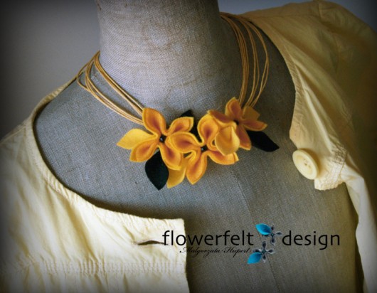 Żółty z Czarnym FlowerFelt Design