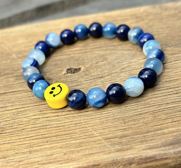 bransoletki z kamieni naturalnych Emotka smile w kamieniach agatu