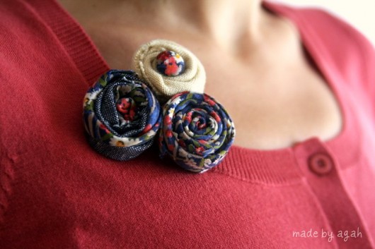 Midnight Meadow Rosette na aligatorze made by agah