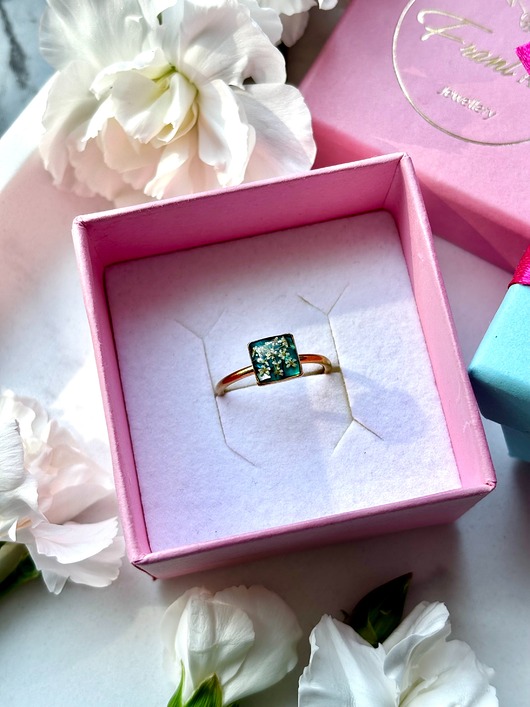 pierścionek z żywicy Pierścionek wiosna