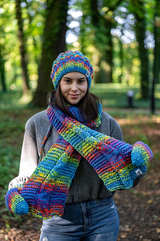 szale damskie Szal MERINO 50% ,,Tęcza błękit szalik