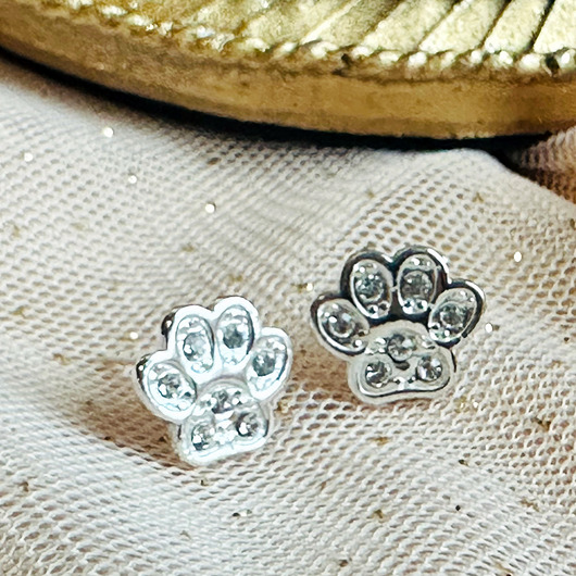 kolczyki srebrne Kolczyki łapki, psia łapa, koci ślad sztyfty, komunia