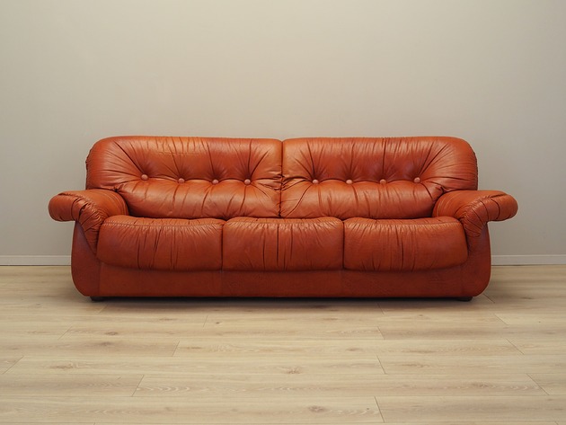 sofy i szezlongi Sofa skórzana ruda, włoski design, lata 70, produkcja: PelleRossi