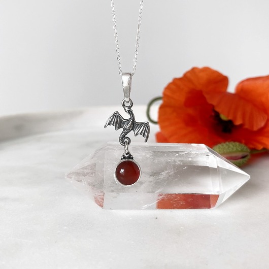 wisiory Smok z karneolem