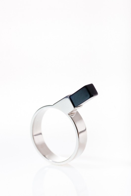 pierścionek z kolekcji EDGY/ SILVER/shiny finish Daria Siwiak Jewellery
