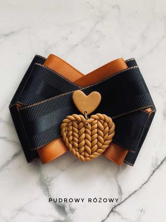 broszki Brosza z unikatowym sweterkowym sercem Sweterek New