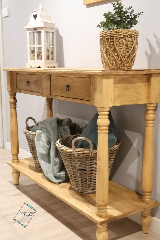 komody Konsola rustykalna, Vintage z litego drewna, toczone nog