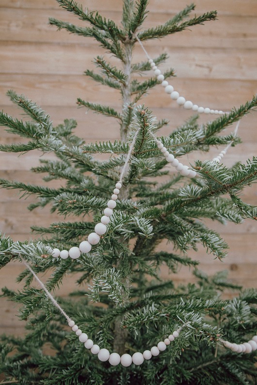 ozdoby choinkowe Łańcuch na choinkę z korali / 4.2m / DOSTĘPNY od ręki