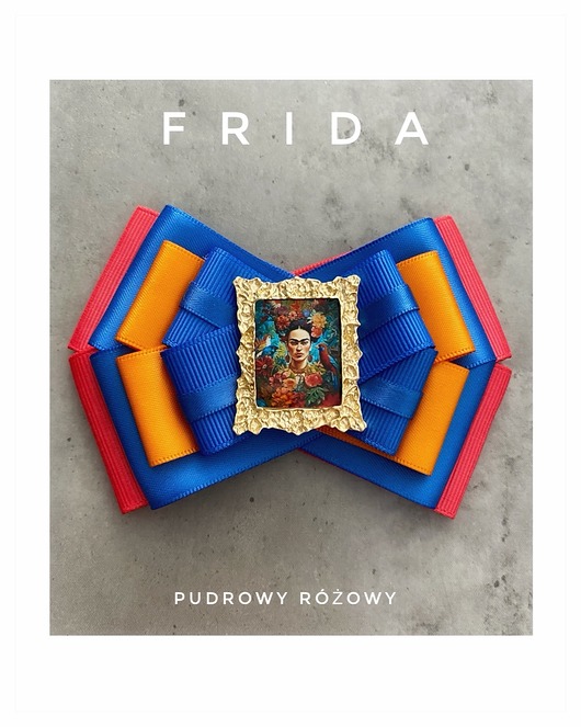 broszki Nowa Kolekcja  Brosz FRIDA  z miniaturowym obrazem